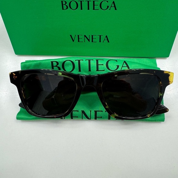 Bottega Veneta Square/Rectangle Havana Brown Sunglasses - Picture 2 of 4